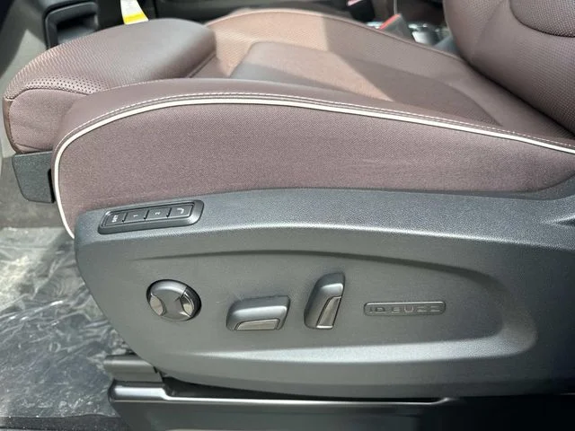 2025 Volkswagen ID. Buzz PRO S - Photo 13