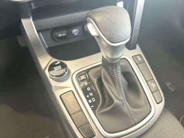Used 2023 Black Kia LX image 22
