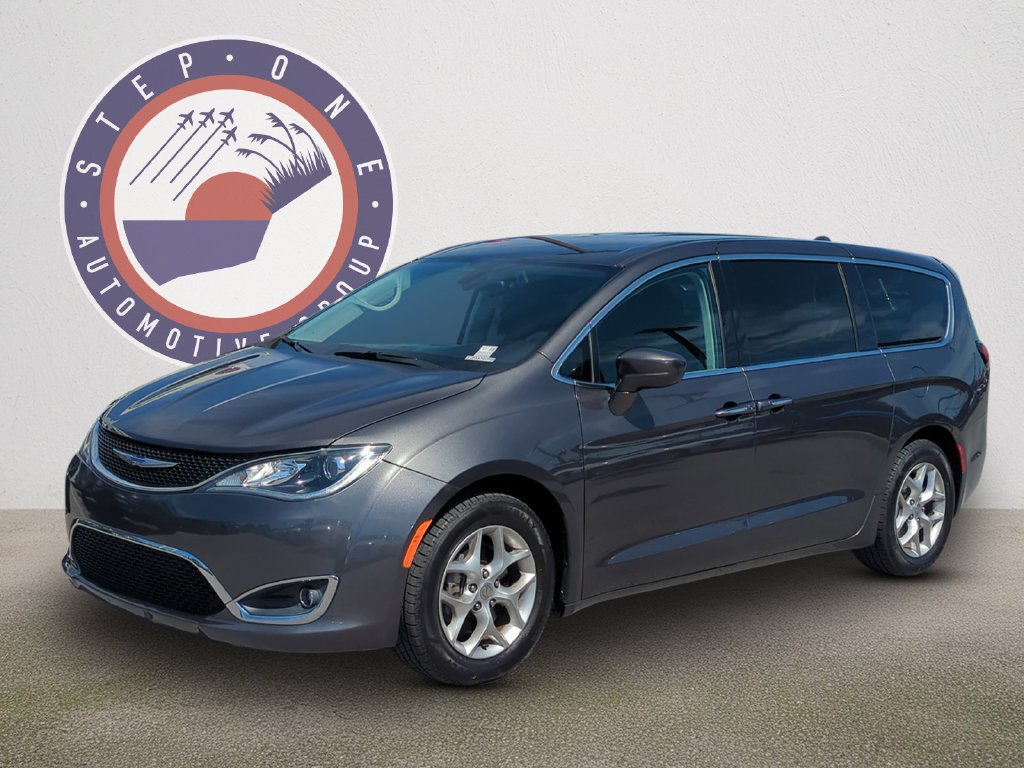 Used 2019 Gray Chrysler Touring Plus image 2