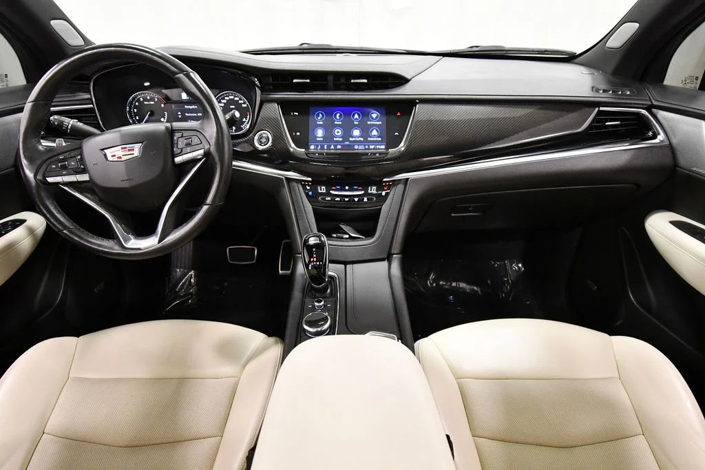 Used 2023 White Cadillac Sport image 3