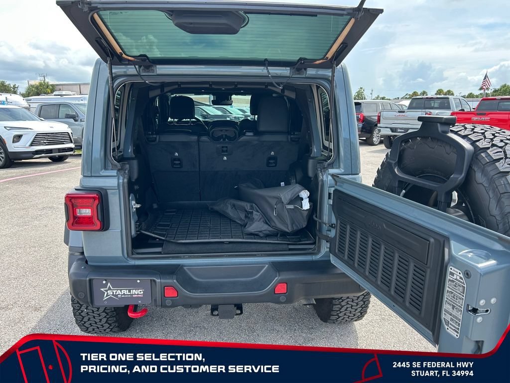 Used 2024 Gray Jeep 4-Door Recon 4x4 image 10