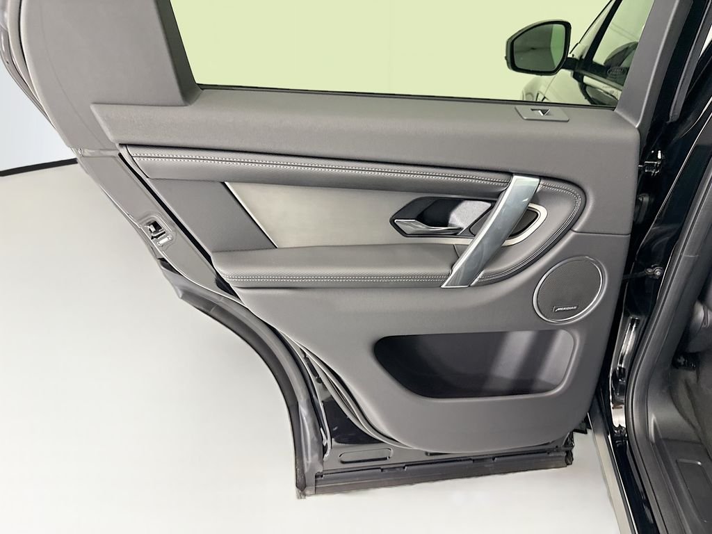 New 2026 Santorini Black Land Rover Landmark image 26