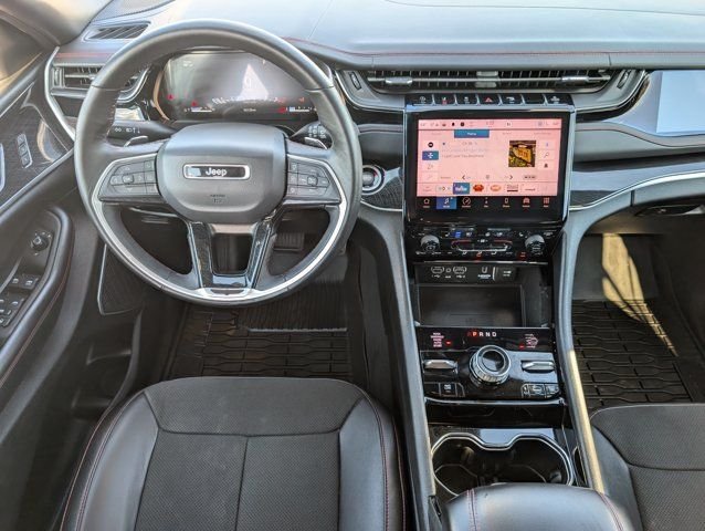 Used 2022 White Jeep Trailhawk image 6