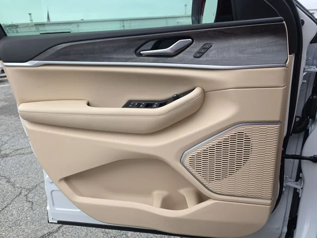 Used 2026 White Jeep Limited image 28