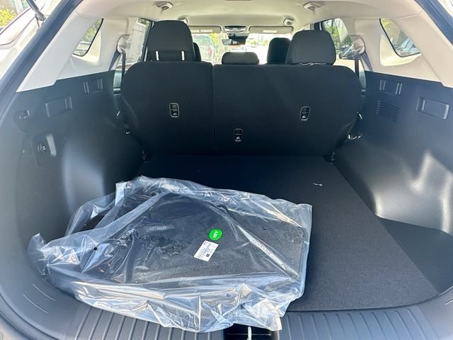 New 2026 Snow White Pearl Kia S image 25