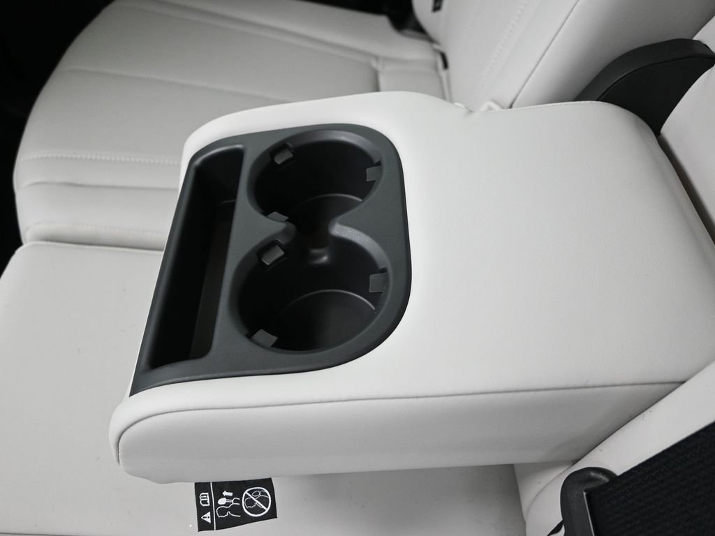 Certified Used 2026 White INFINITI PURE image 18