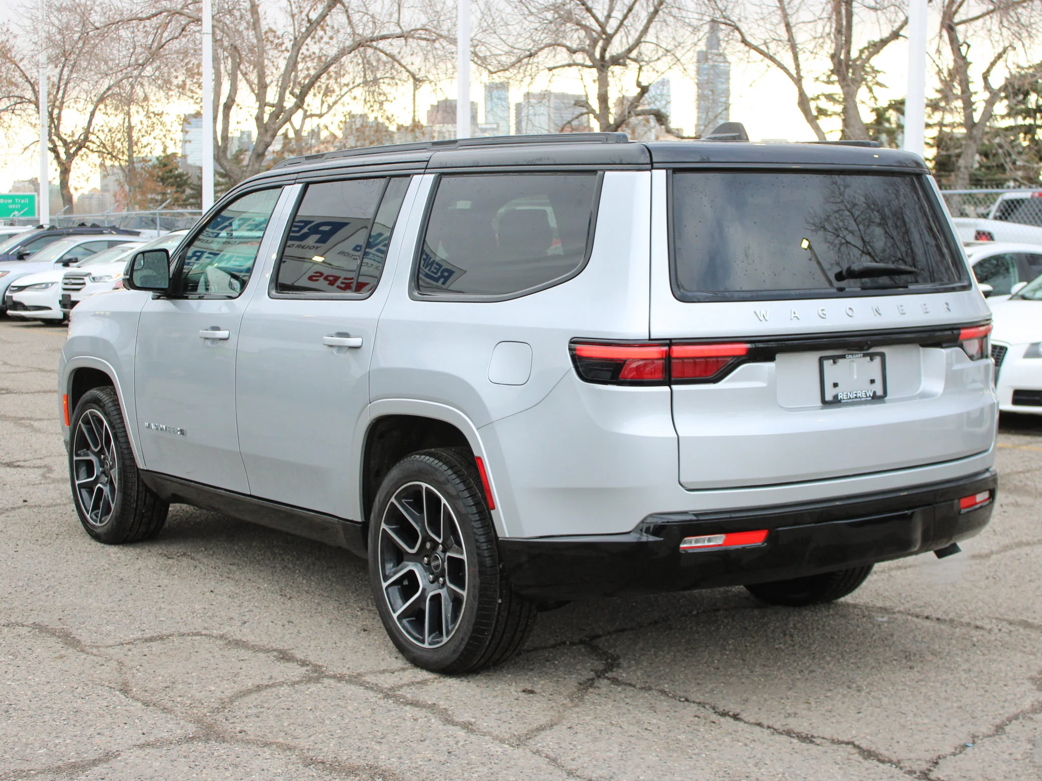 Certified Used 2025 Silver Jeep Series III Super * Twin-Turbo | McIntosh | Head-Up Display | Heated Nappa Leather | Running Boards image 16