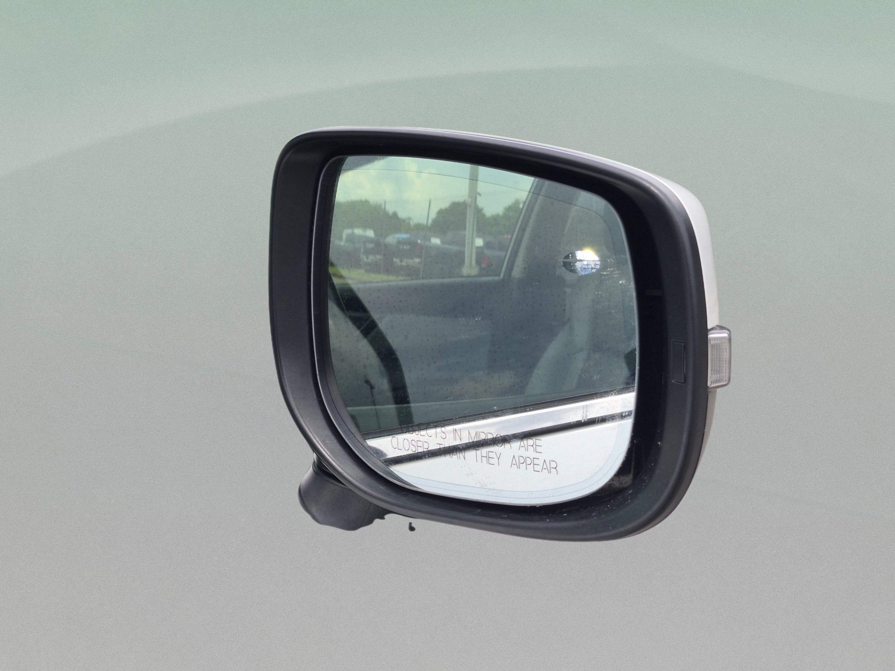 Used 2022 Crystal White Pearl Subaru Limited image 29