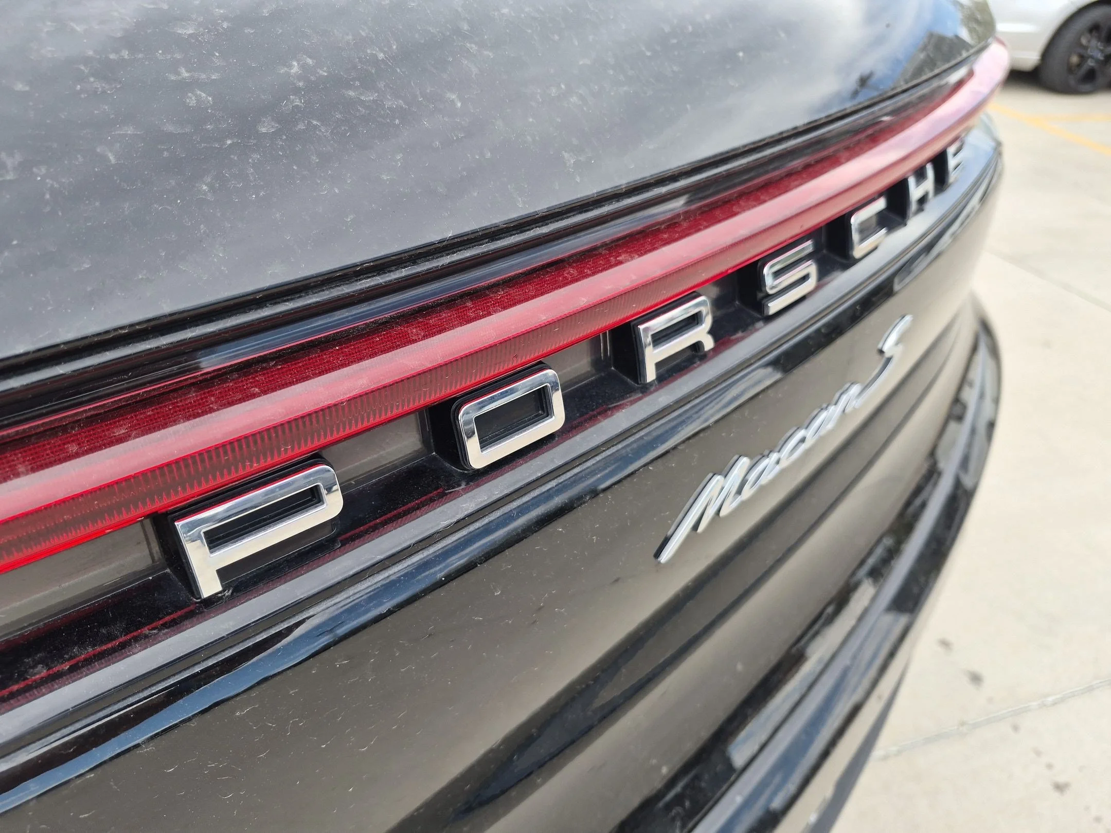 Used 2019 Jet Black Metallic Porsche S image 27