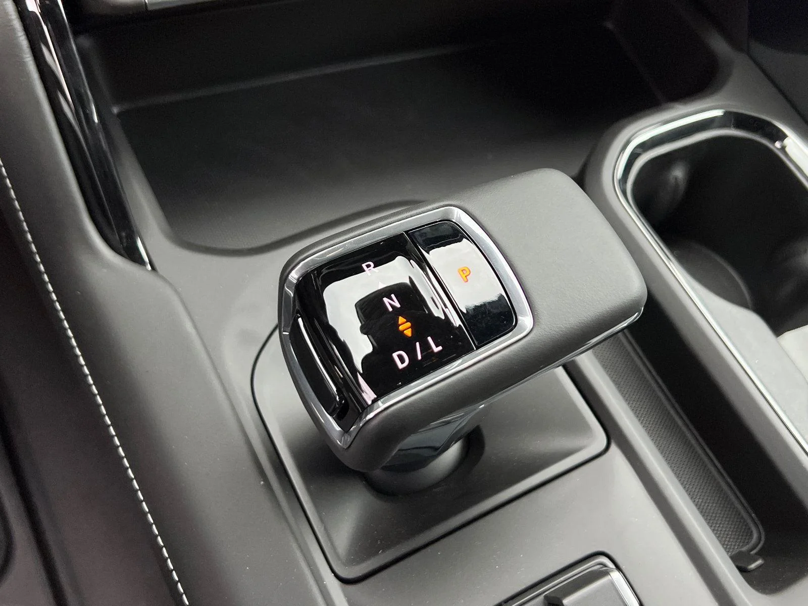 2026 GMC Sierra 1500 AT4X - Photo 24