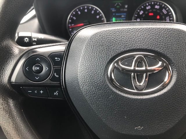 Used 2022 Gray Toyota LE image 25