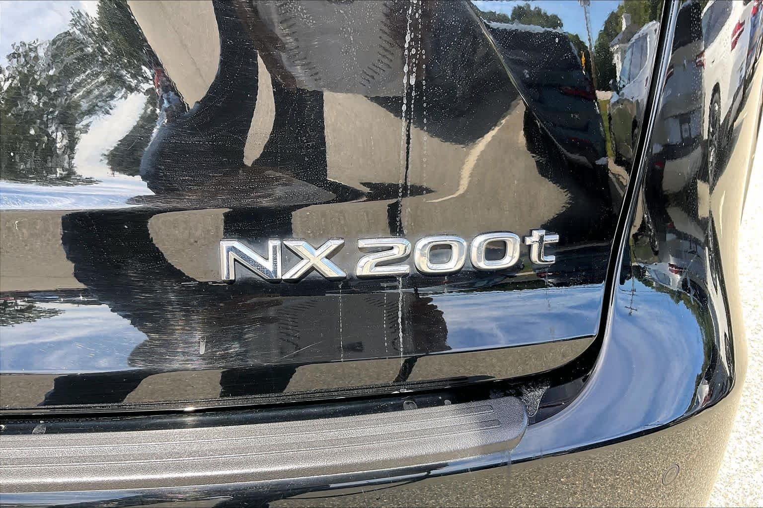 Used 2017 Obsidian Lexus  image 9