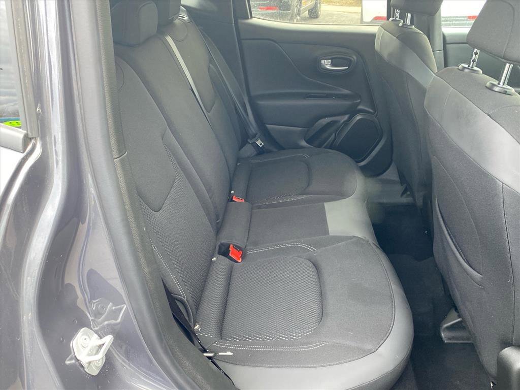 Certified Used 2023 Graphite Gray Jeep Latitude image 25