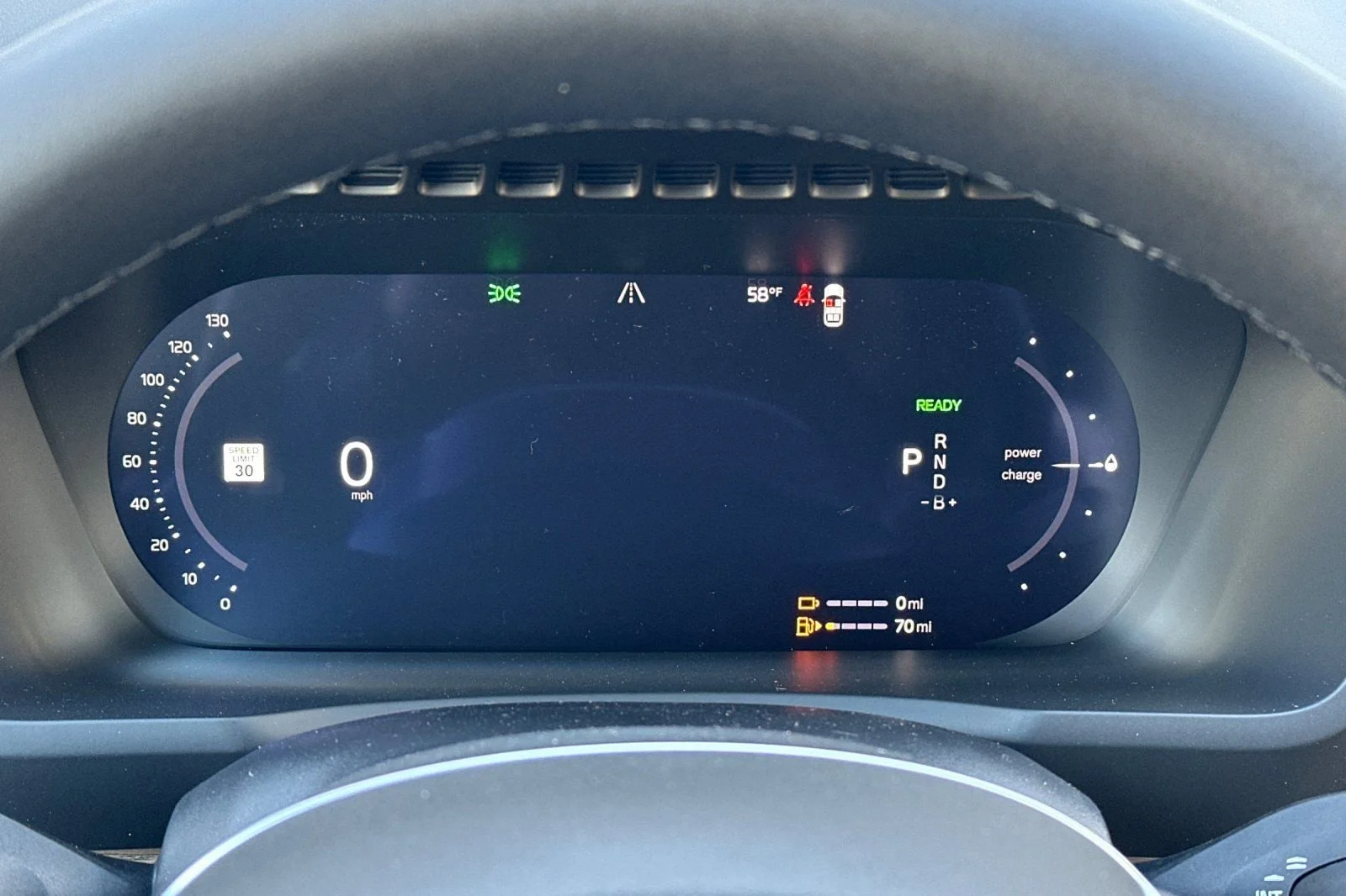 New 2026 Vapour Grey Volvo T8 Plus 7-Seater image 27