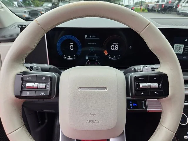 Used 2024 Gray Hyundai SEL image 22