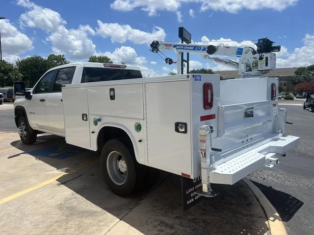 New 2025 Summit White Chevrolet Work Truck image 23