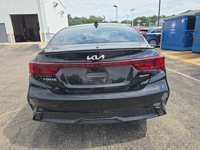 Used 2023 Black Kia GT-Line image 6