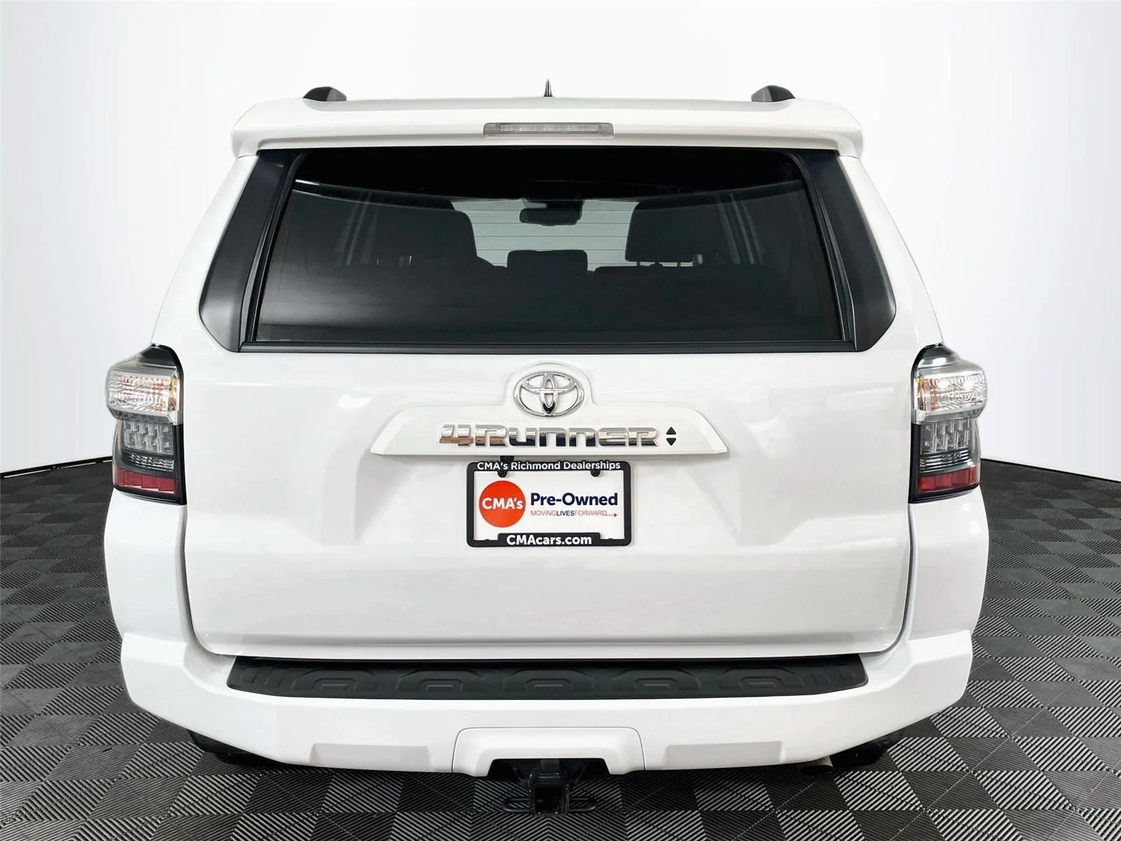 Used 2023 Ice Cap Toyota SR5 Premium image 7