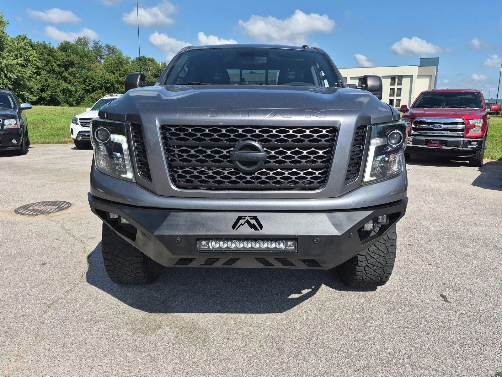 Used 2019 Gun Metallic Nissan SV image 8