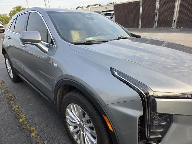 Used 2024 Silver Cadillac Luxury image 3