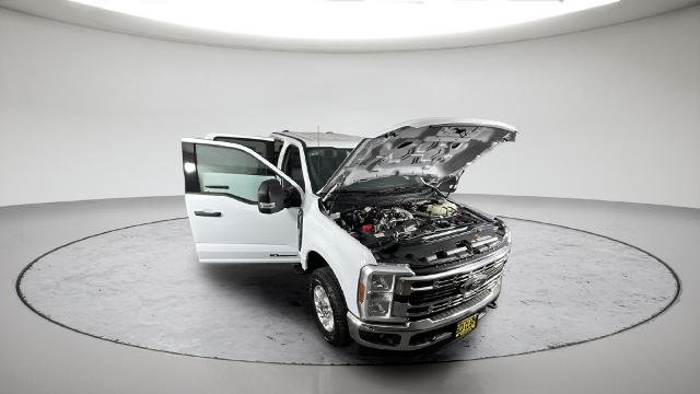 New 2026 Oxford White Ford F-250® XLT image 45