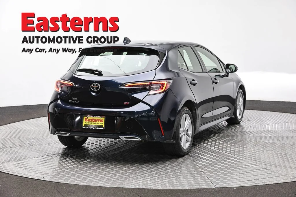 Used 2022 Blue Toyota SE image 5