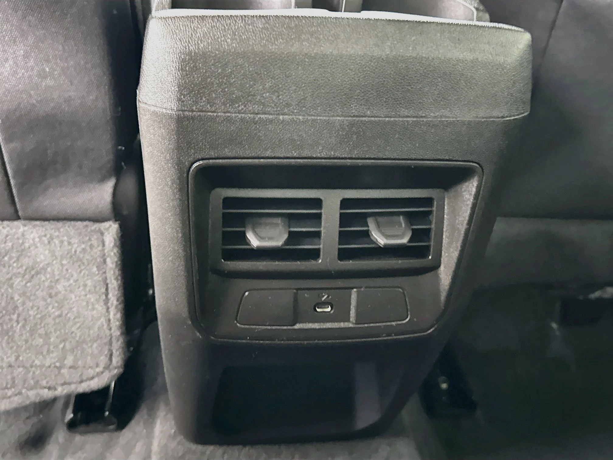 Used 2023 BLACK Chevrolet 2WD LT image 27