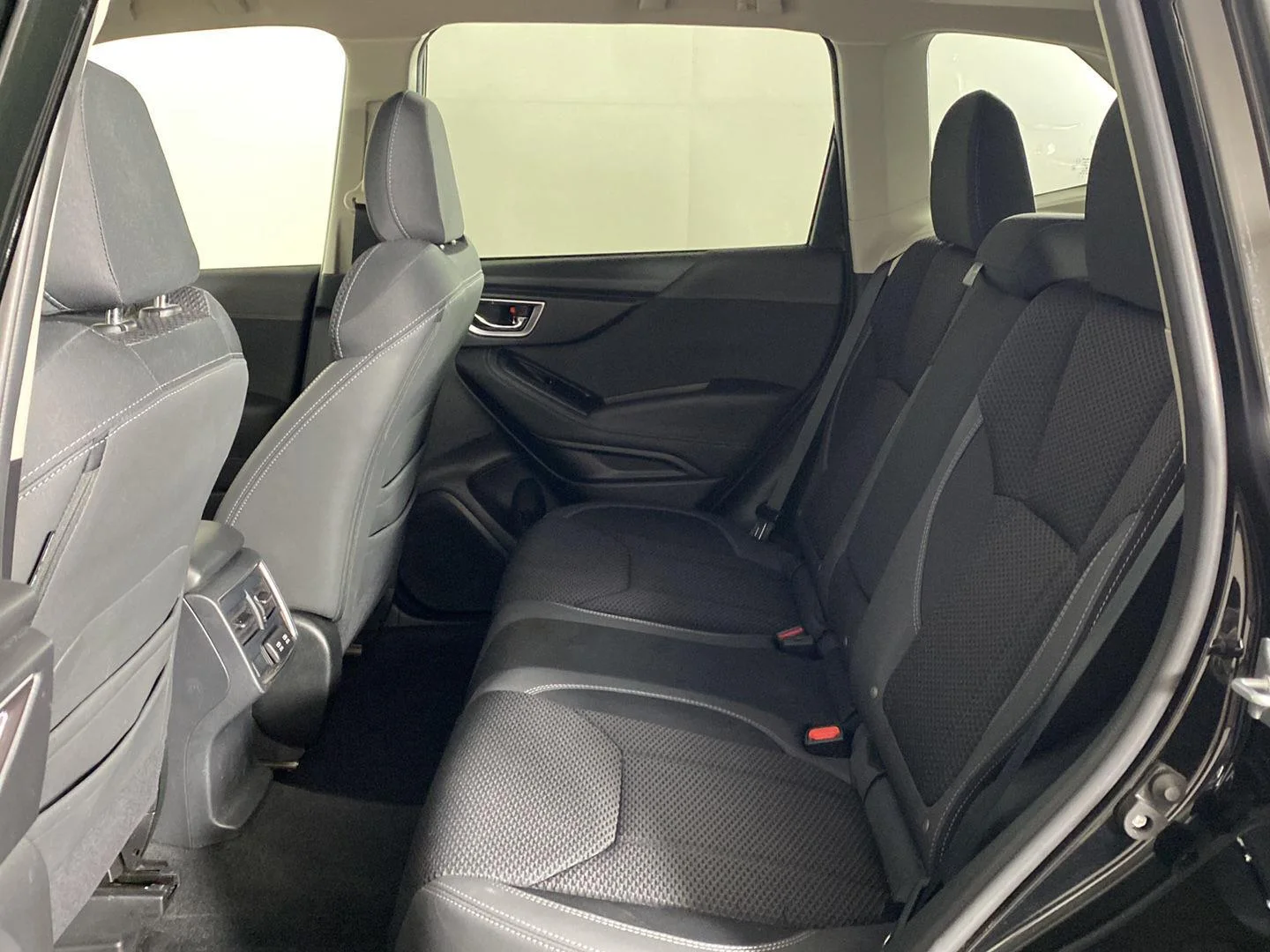 Used 2024 Crystal Black Silica Subaru Premium image 30