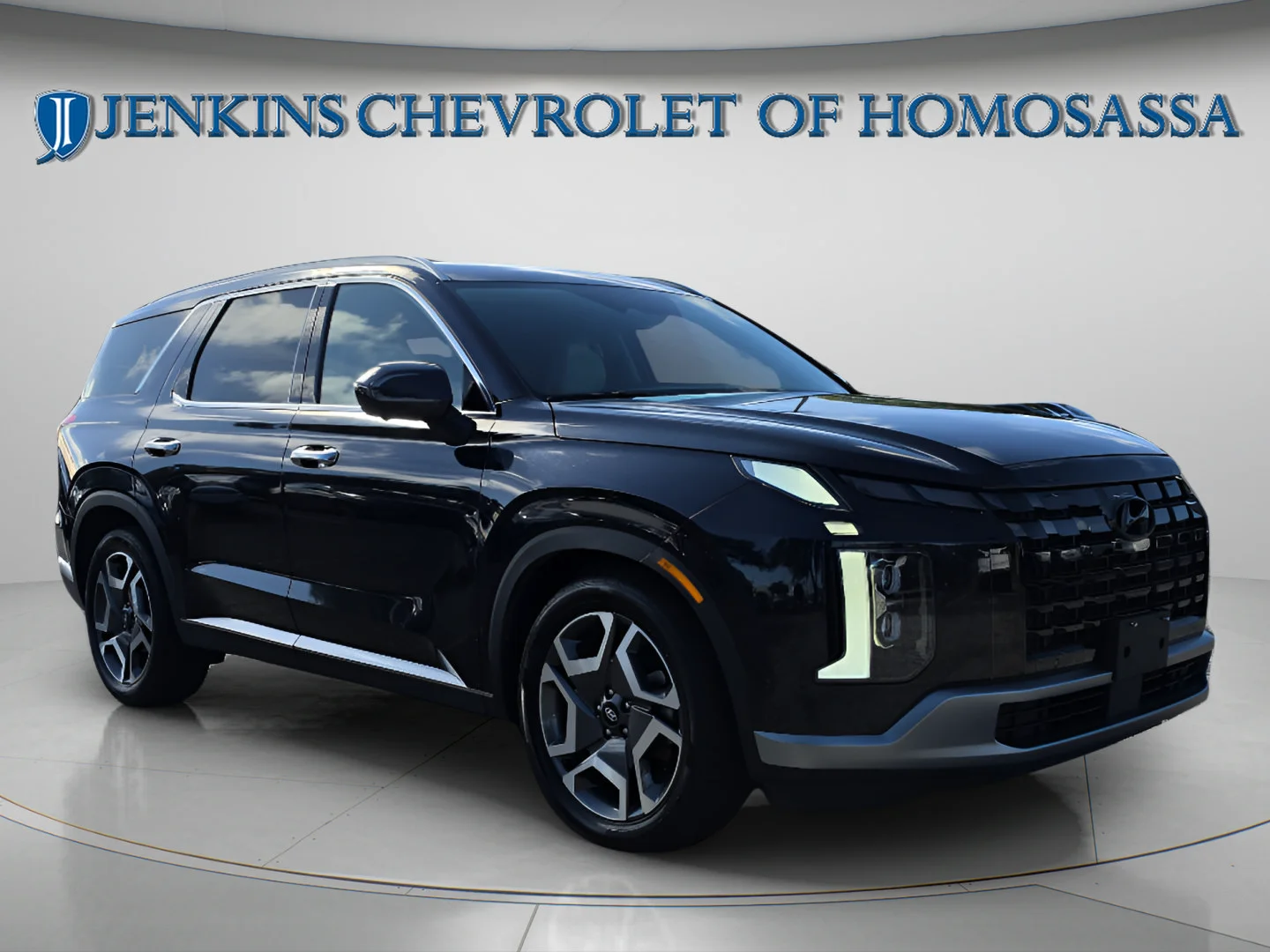 Used 2024 Moonlight Cloud Hyundai Limited image 1