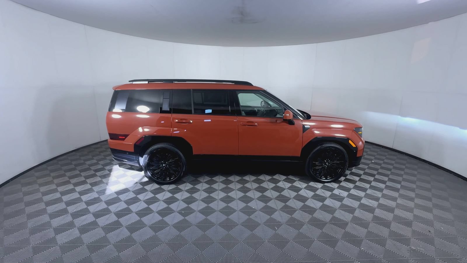 Used 2024 Terracotta Orange Hyundai Calligraphy image 9