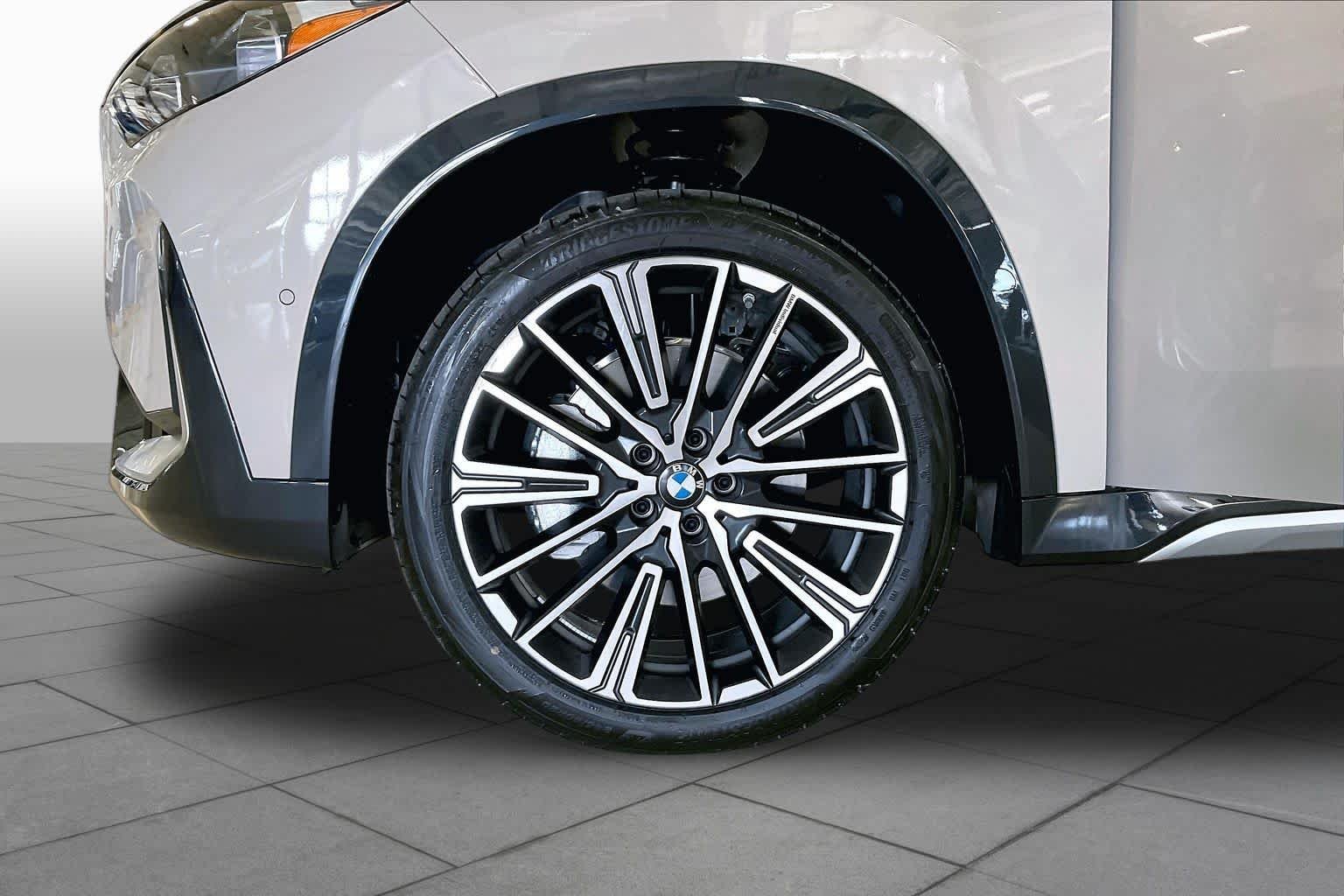 New 2026 Dune Grey Metallic BMW xDrive28i image 11