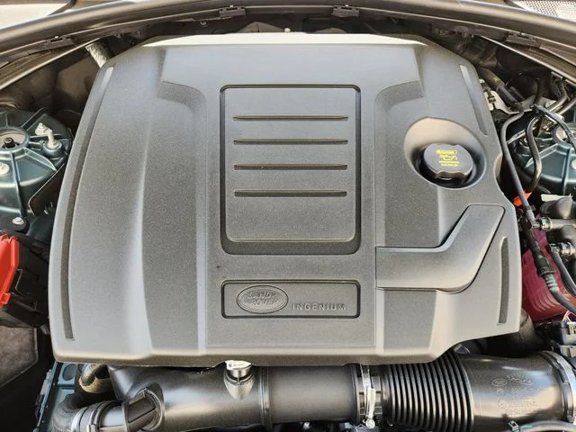 Used 2026 Green Land Rover S image 20