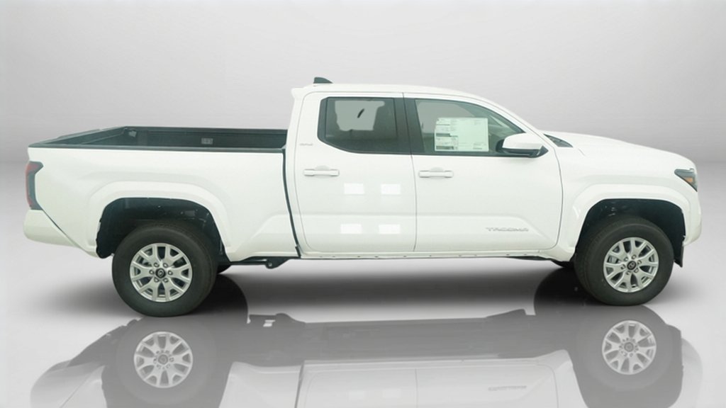 New 2026 Ice Cap Toyota SR5 image 7