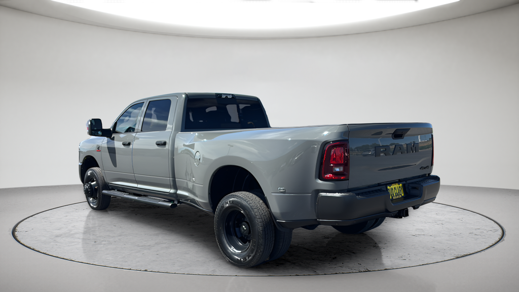 New 2026 Ceramic Gray Clear-Coat Exterior Paint RAM Tradesman image 10
