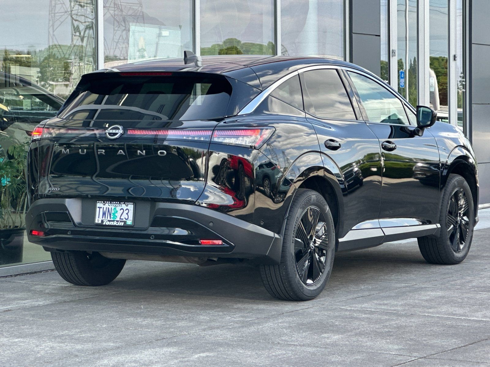 Used 2025 Super Black Nissan SV image 3