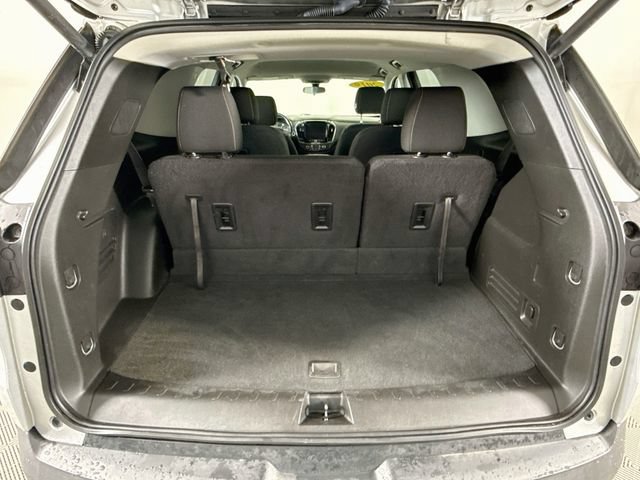 Used 2019 SILVER ICE METALLIC Chevrolet LT Cloth image 26