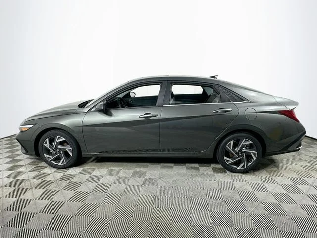 New 2026 Hyundai ELANTRA Limited