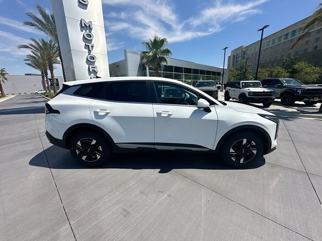 Used 2026 Snow White Pearl Kia LX image 8
