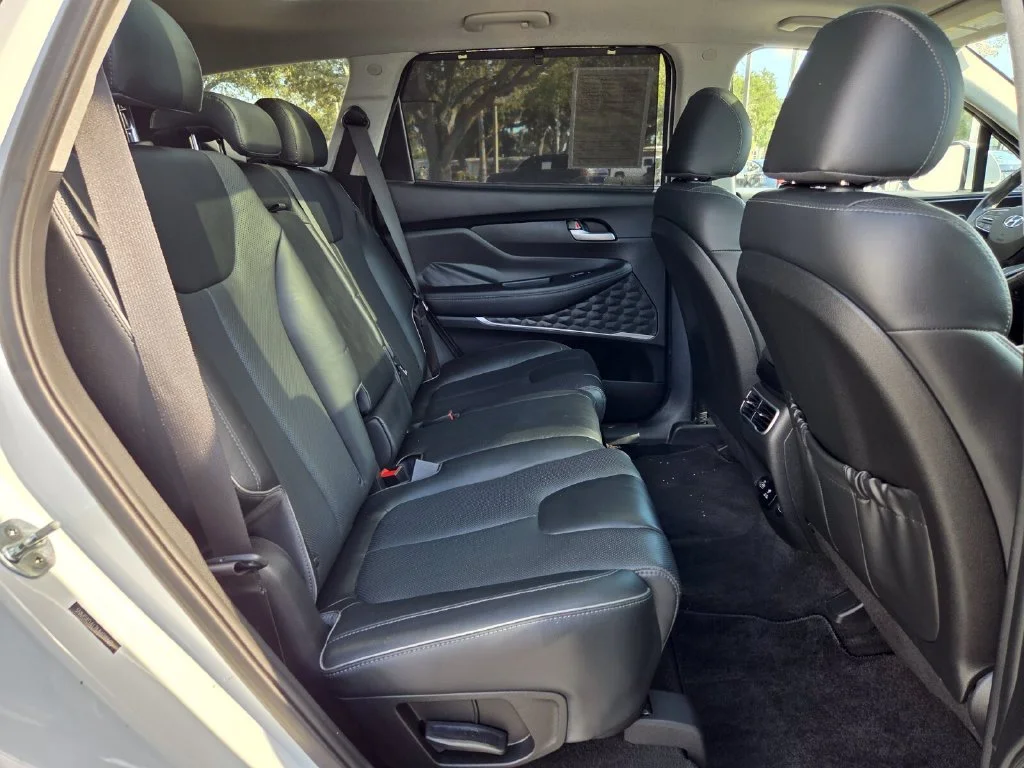 2021 Hyundai Santa Fe Limited - Photo 18