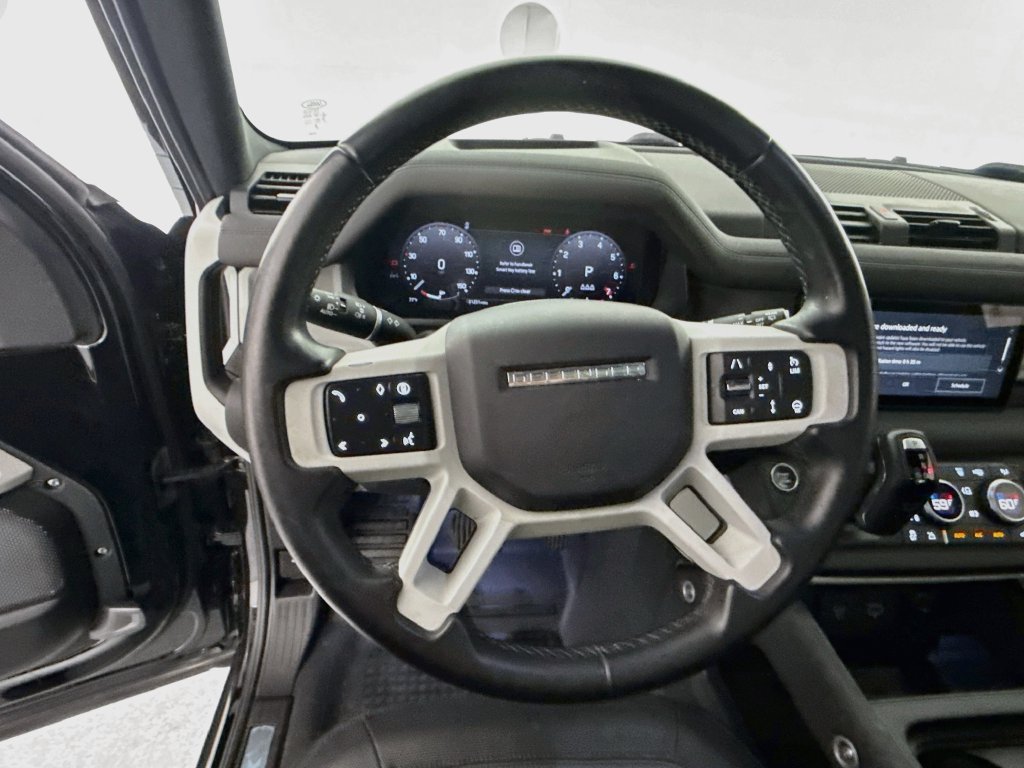 Used 2024 Black Land Rover X-Dynamic SE image 10