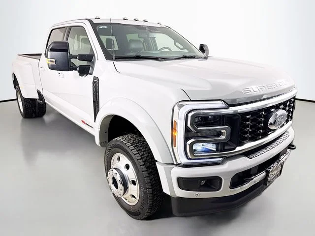 2026 Ford F-450 Platinum 4x4 Crew Cab 8' Box DRW's photo