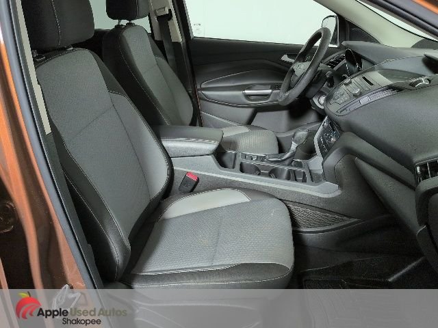 Used 2017 Red Ford SE image 42