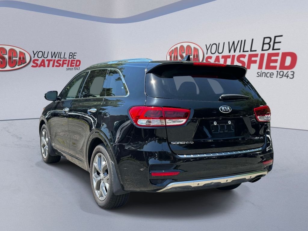 Used 2017 Black Kia SX image 4