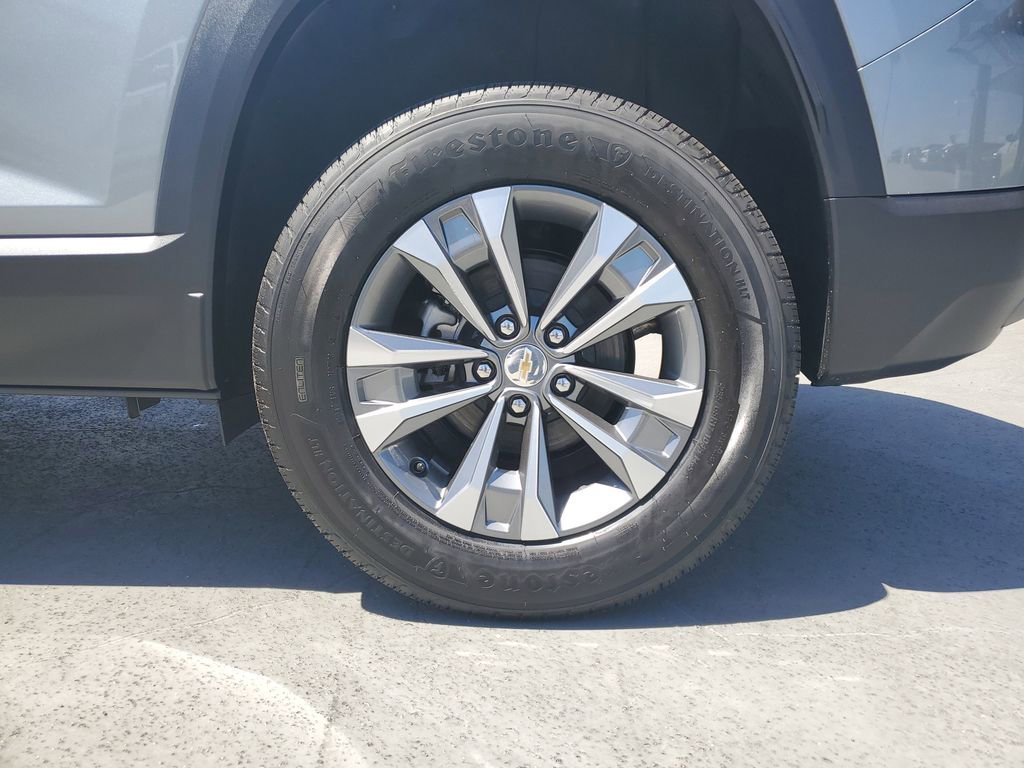 New 2026 Sterling Gray Metallic Chevrolet LT image 6
