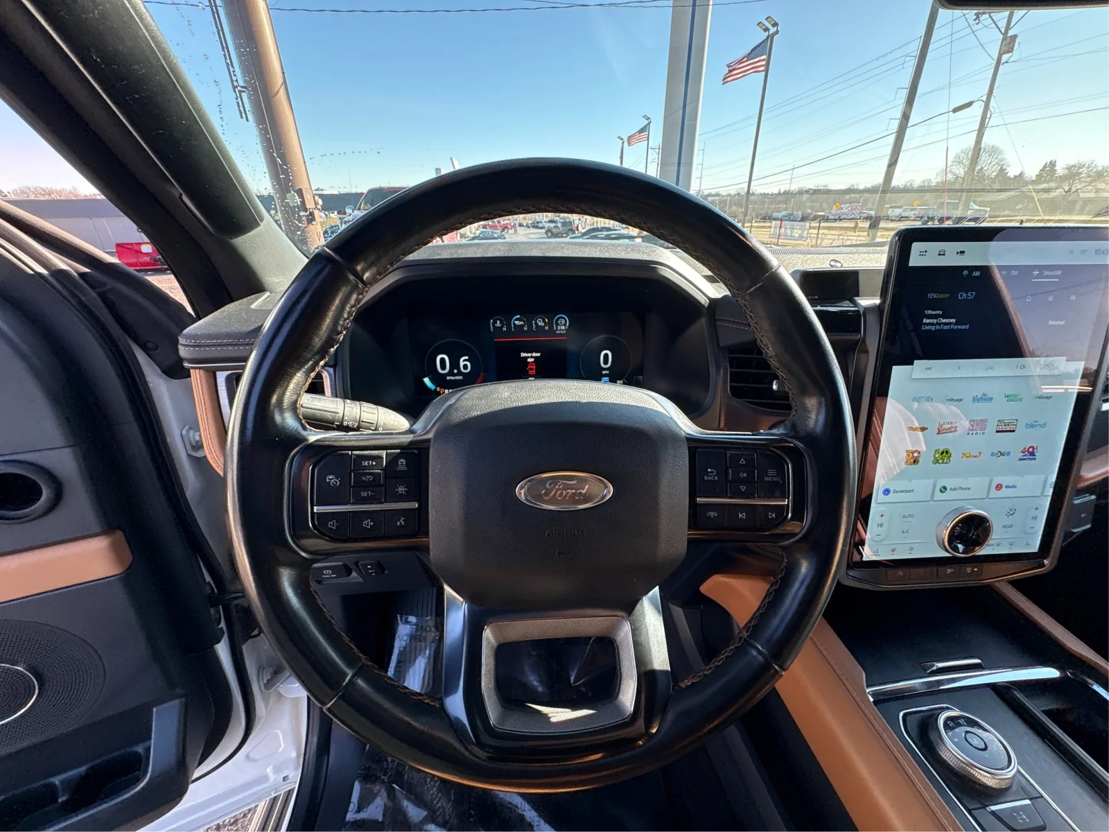 Used 2022 White Ford Platinum image 16