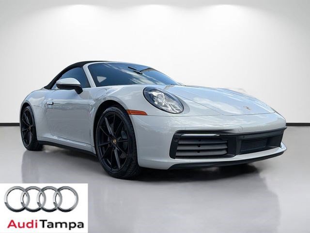 2020 Porsche 911 Carrera 4 Cabriolet's photo