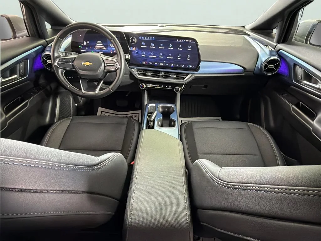 Used 2024 Sterling Gray Metallic Chevrolet 2LT image 31