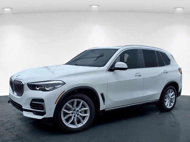 Used 2023 White BMW xDrive40i image 2