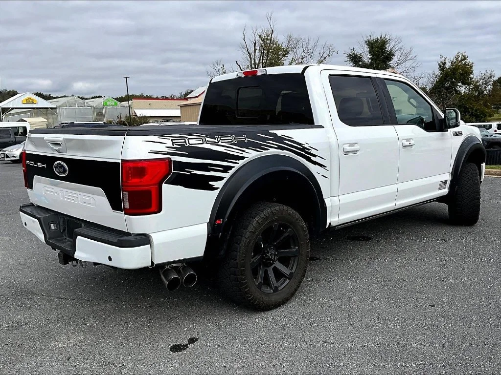 Used 2019 White Ford Lariat image 4
