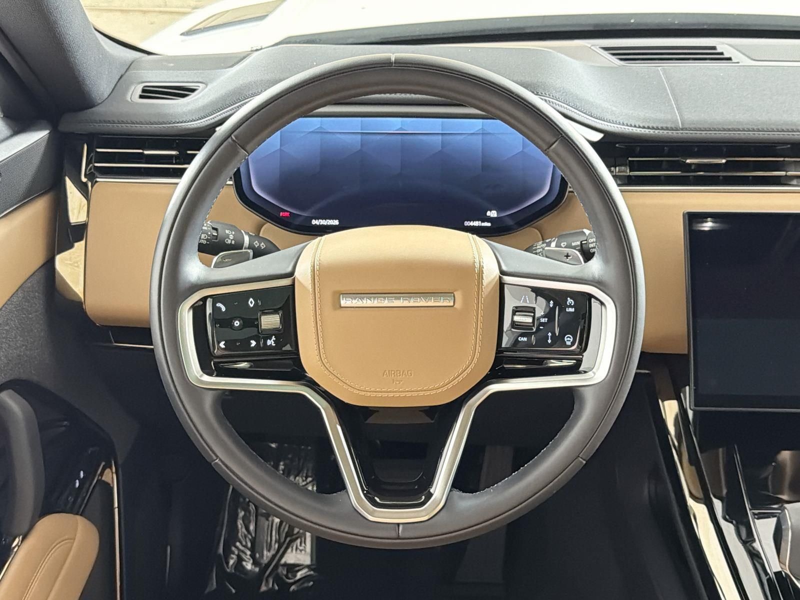 Used 2024 Fuji White Land Rover SE image 11